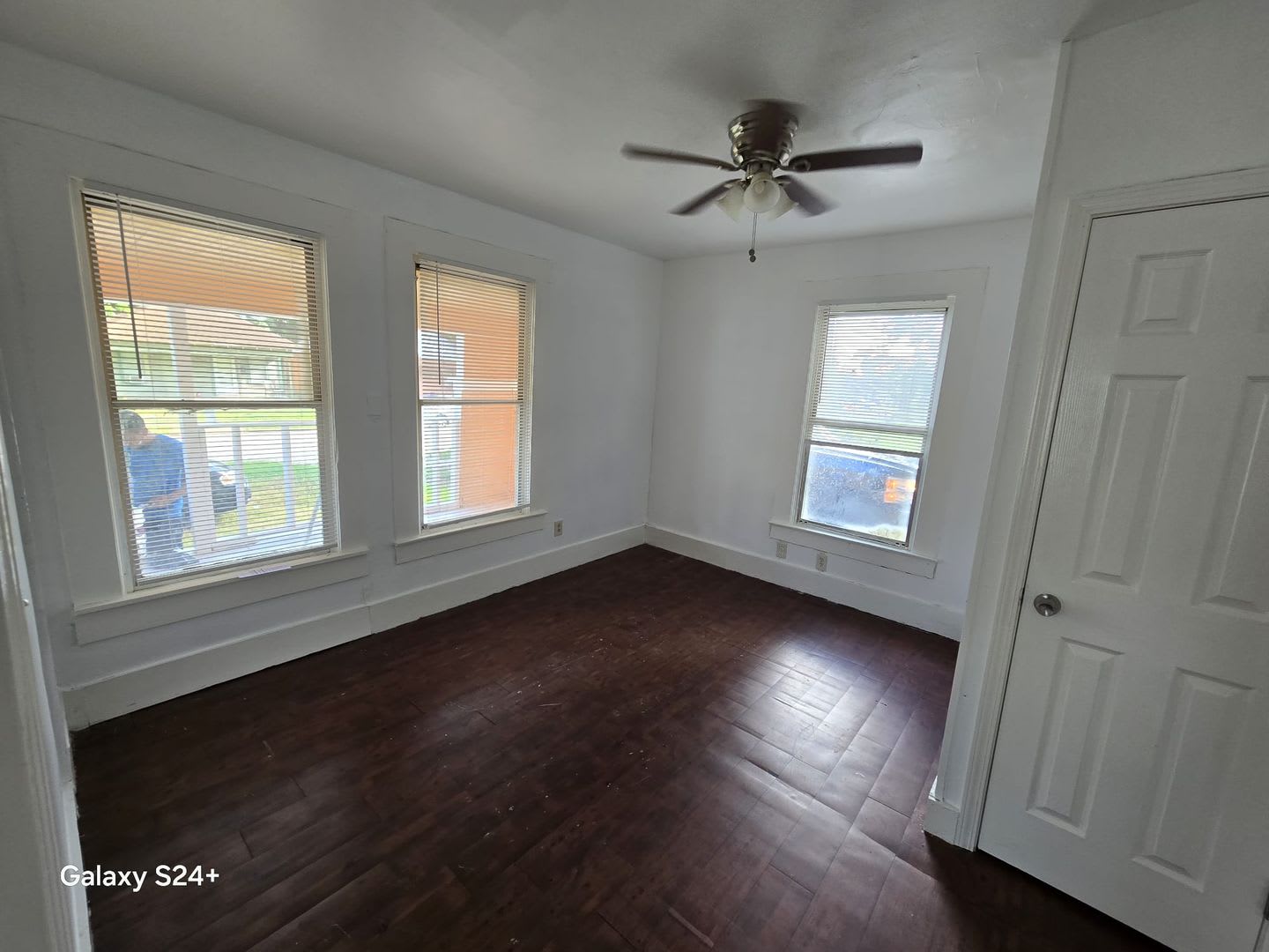 Now Only 899 Affordable 3 Bedroom Home Near Downtown Beaumont – photo 5
