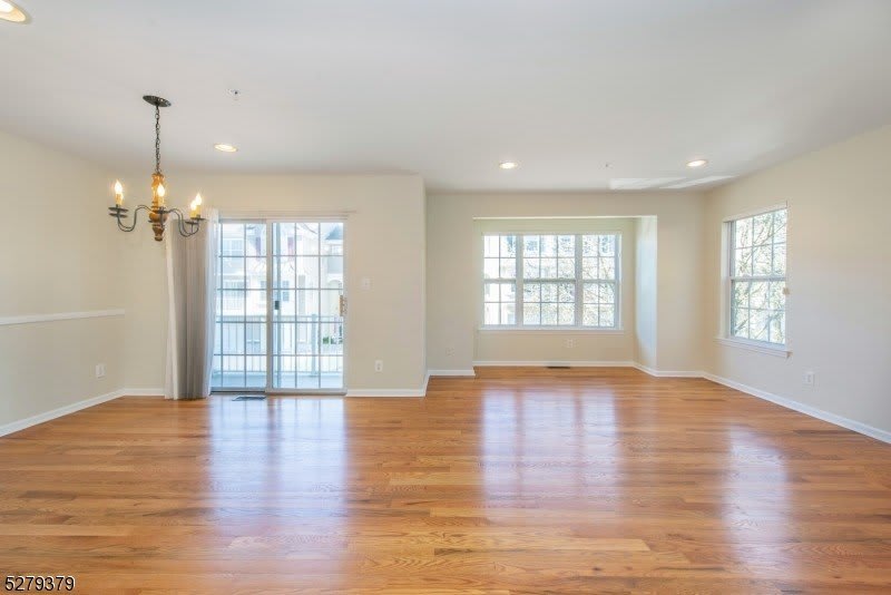 102 Lakeview Ct – photo 5