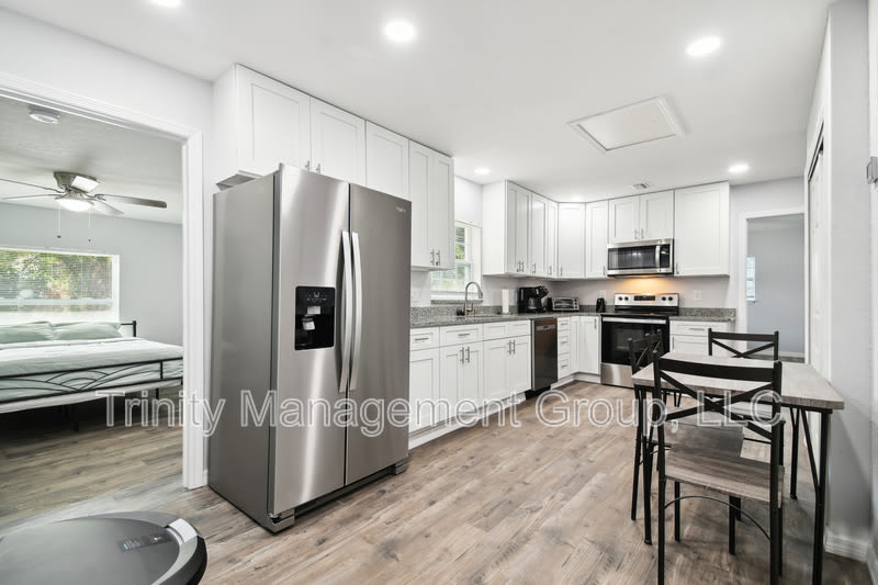 1051 Dogwood Drive – photo 4