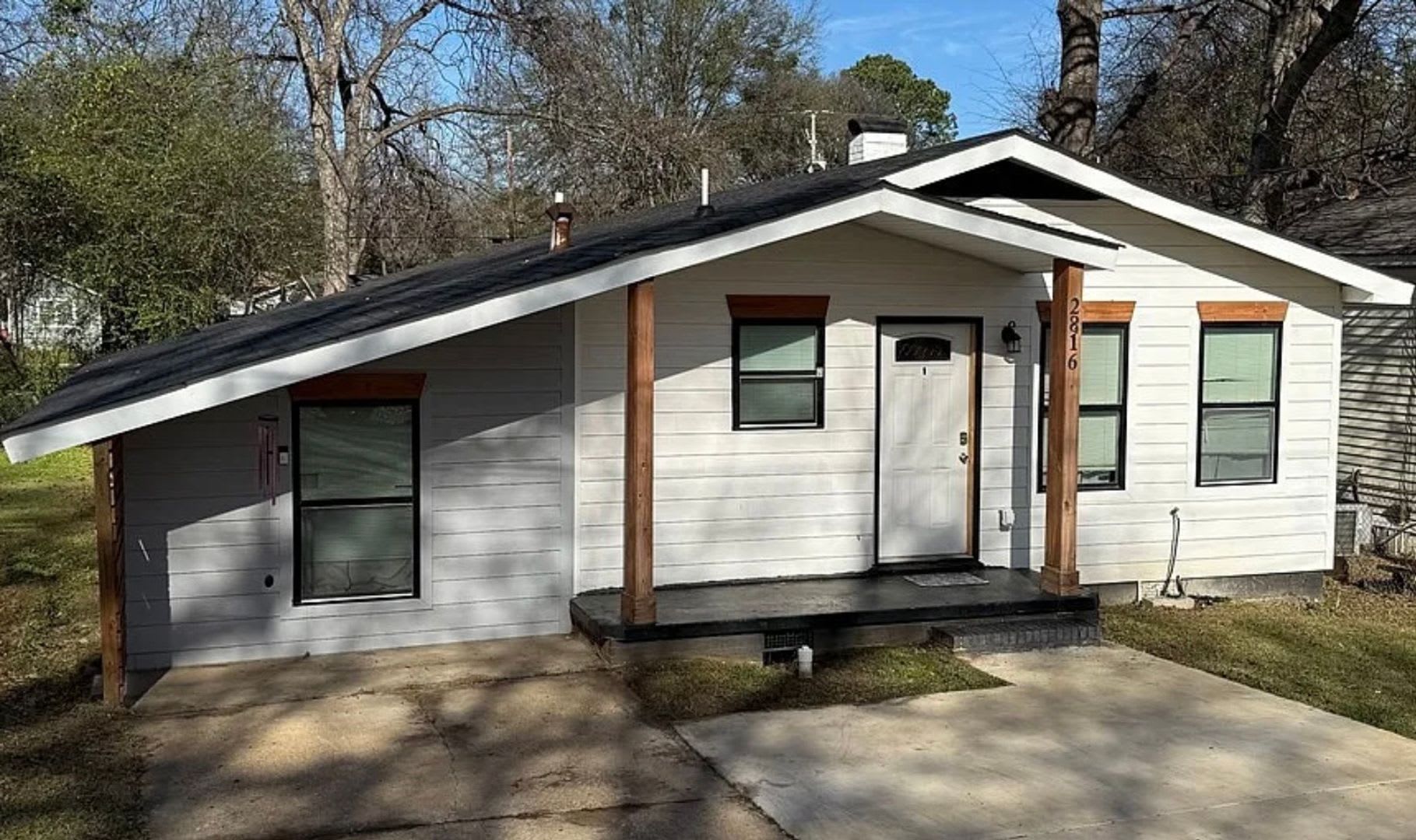 3 bedroom, 2 bath – photo 1