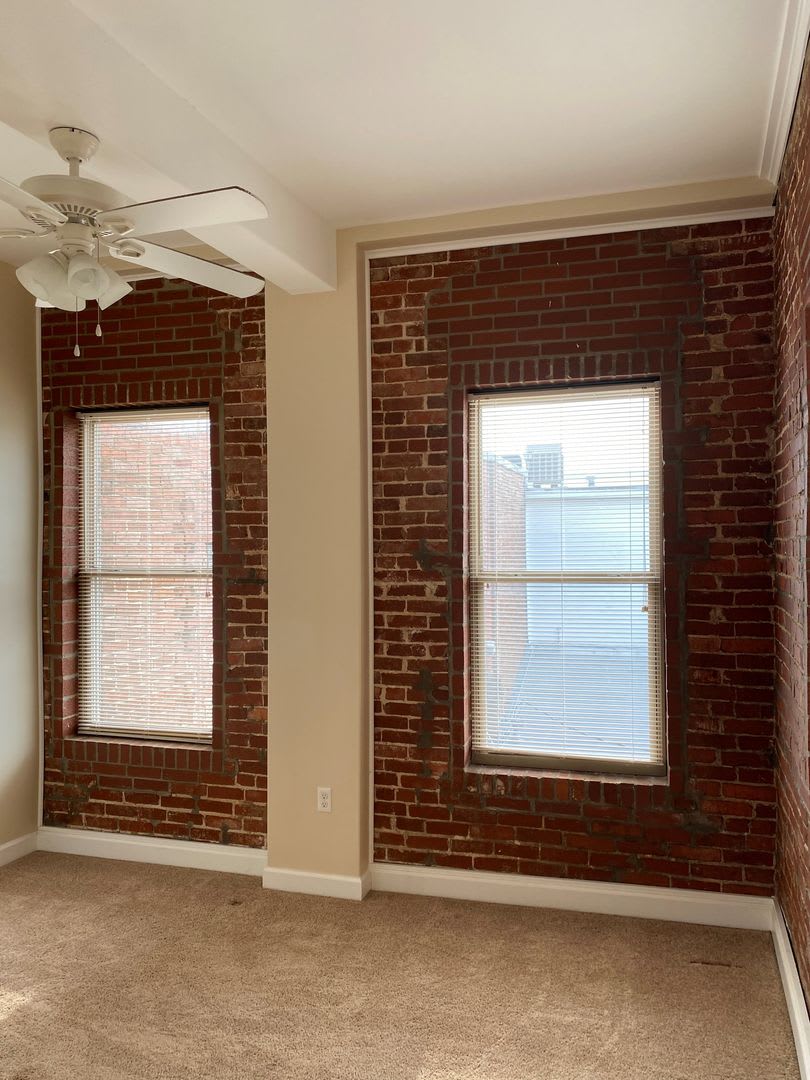 Downtown loft apartment, one bedroom one bath – photo 3