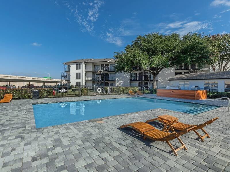 Villas on Rosemeade East – photo 3