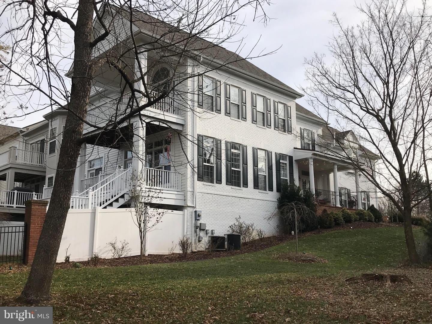 18400 Lanier Island Sq – photo 2