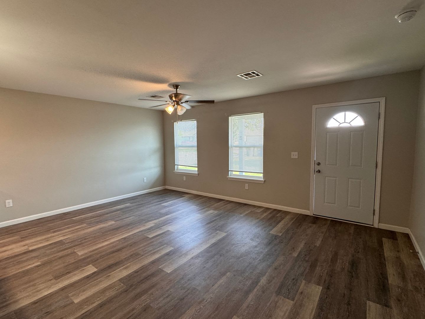 3 bed 2 bath Duplex. – photo 4