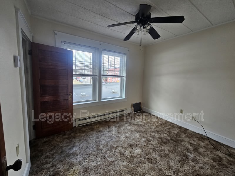 281 East Main Street – photo 4