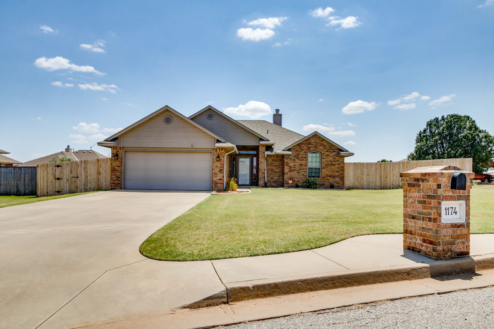 3 Bedroom 2 Bath 2 Car Garage In Piedmont Schools!!! – photo 1