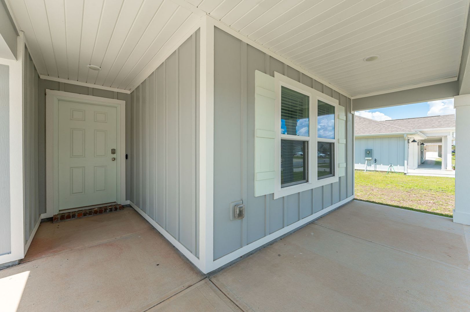 Home in Shoal River Landing- Community Pool! – photo 5