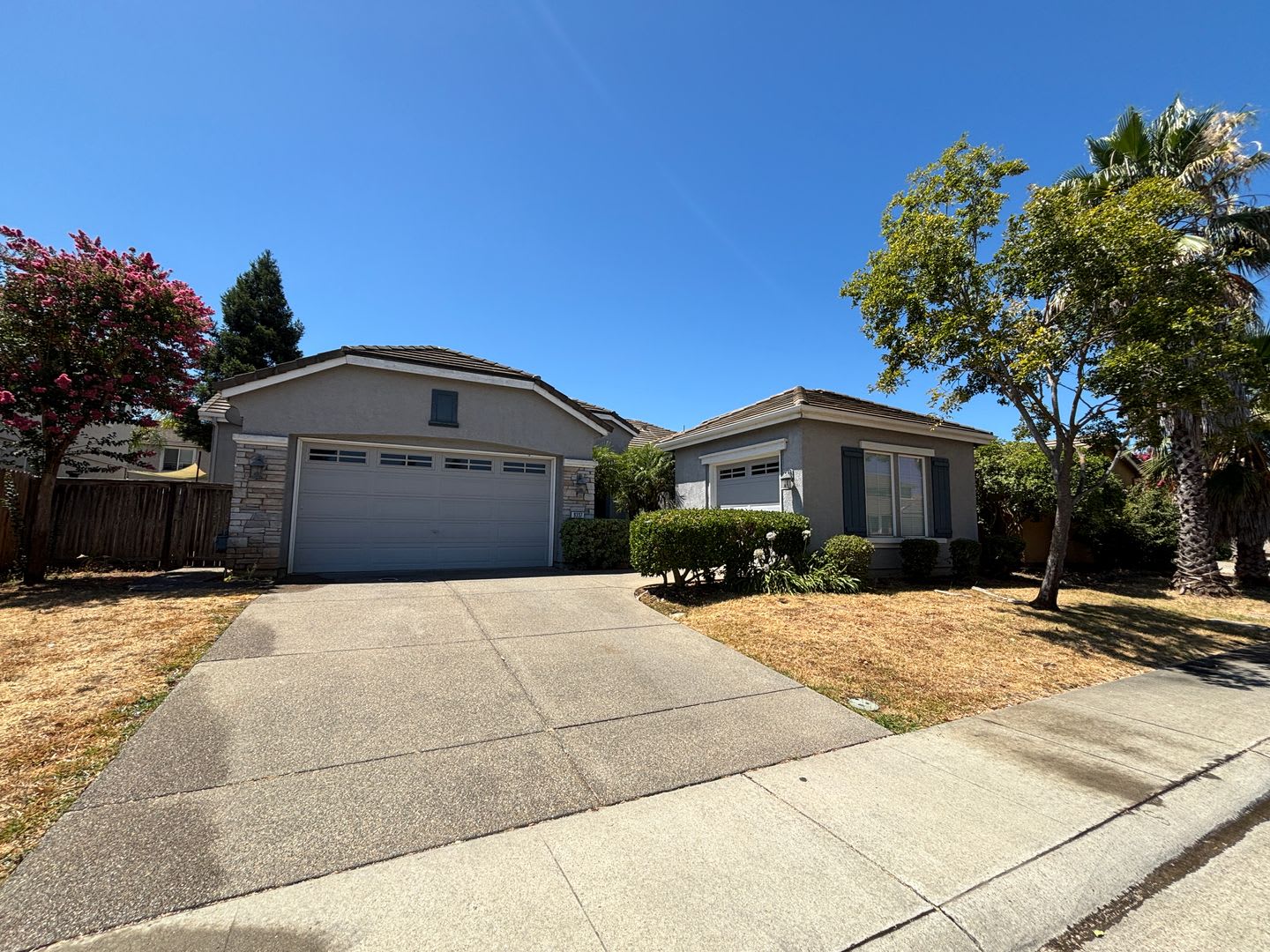 Beautiful Home with Great Layout in Newton Ranch – photo 1