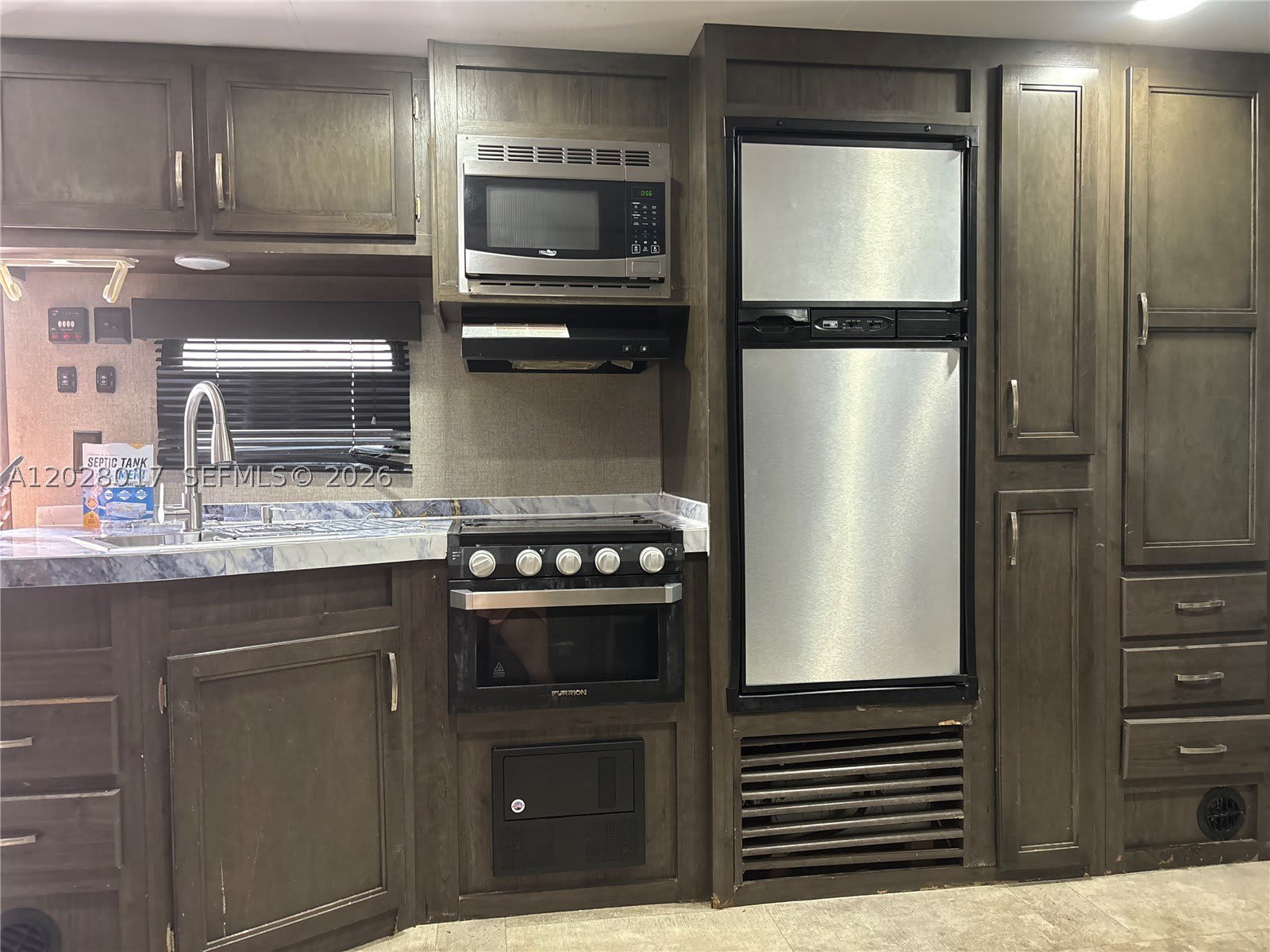 14165 Nw 22Nd Ct – photo 4
