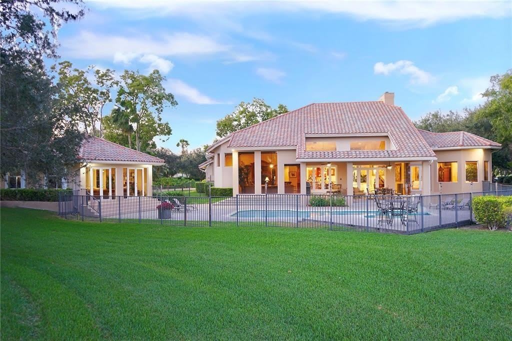 3190 Willow Lane – photo 1