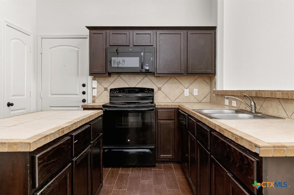 586 Creekside Circle – photo 5