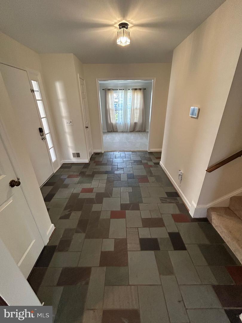 3816 Ridgelea Drive – photo 2