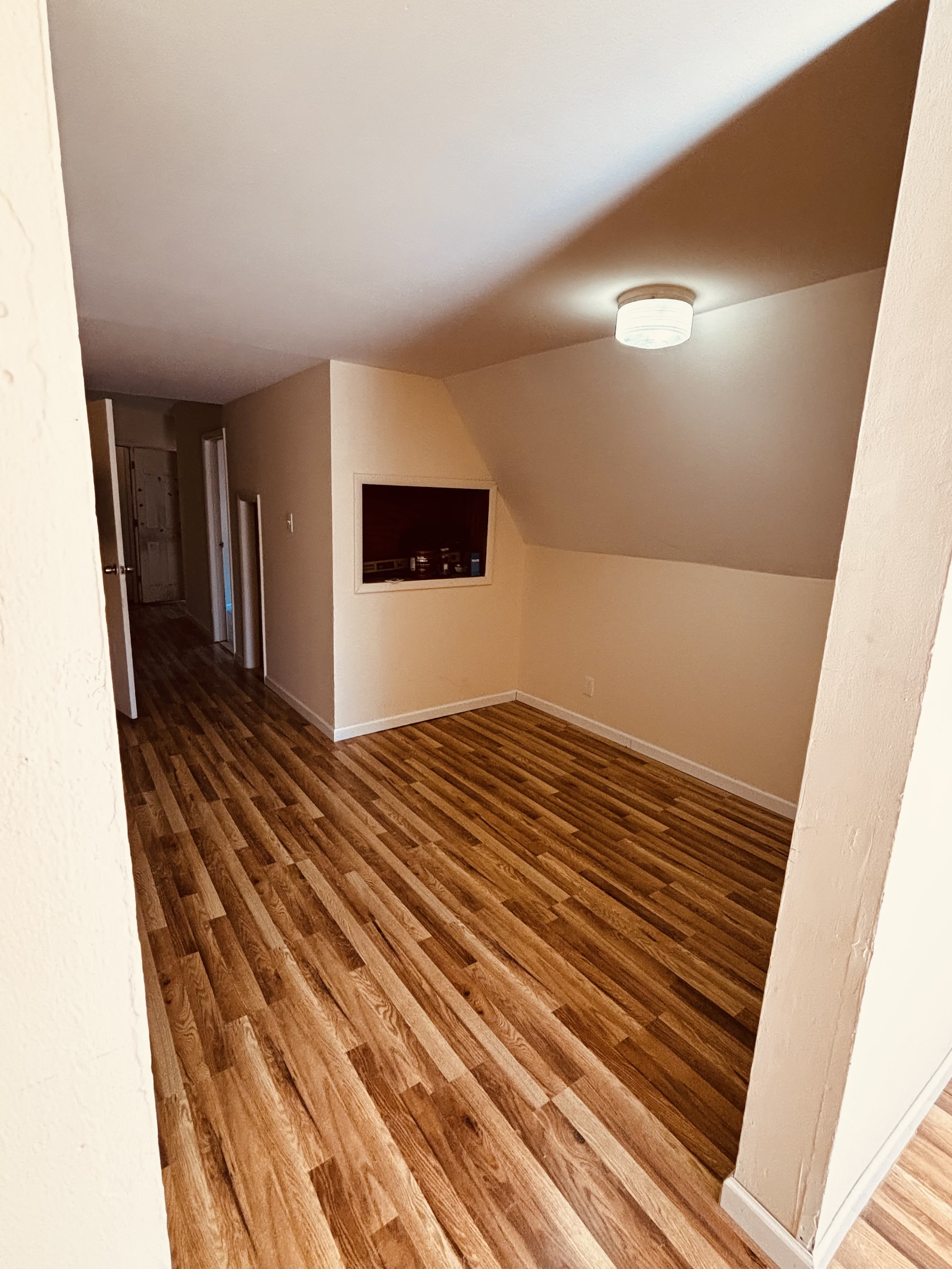 24 Main St – photo 3