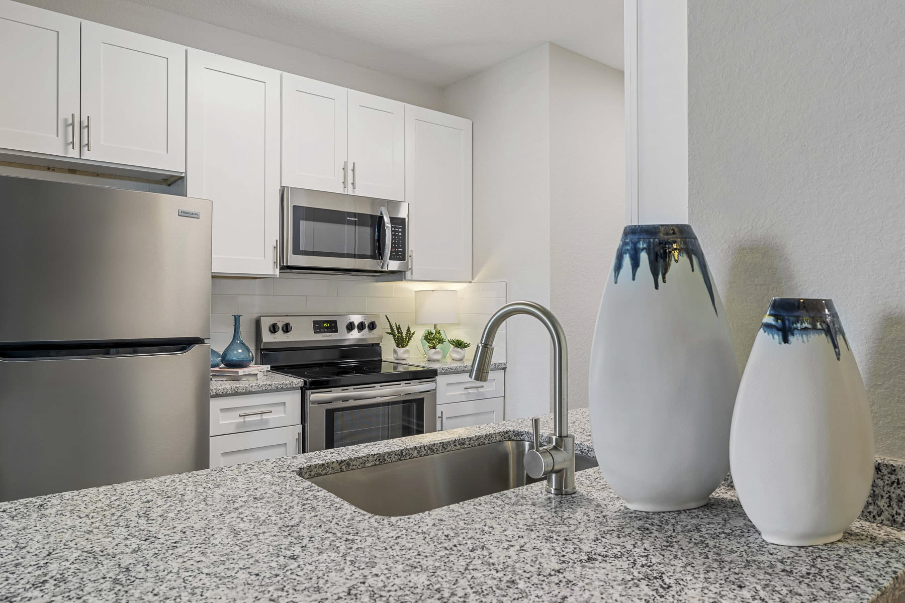Reserve At Beachline Apartments – photo 2