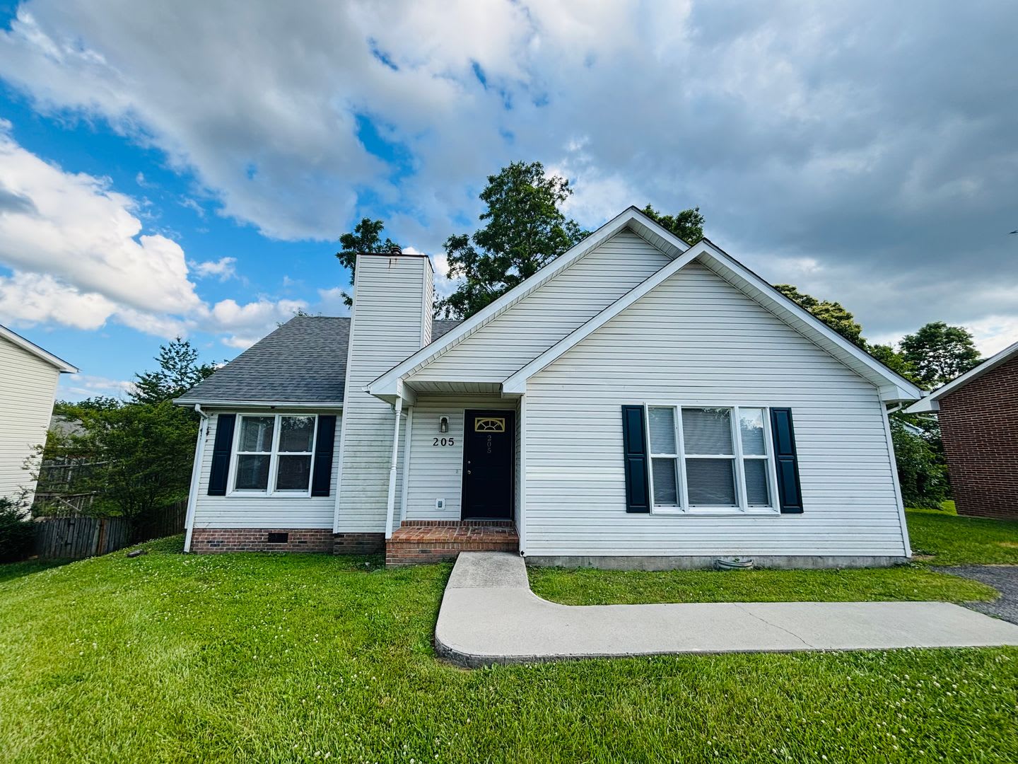 3 Bedroom, 2 Bath House – photo 1