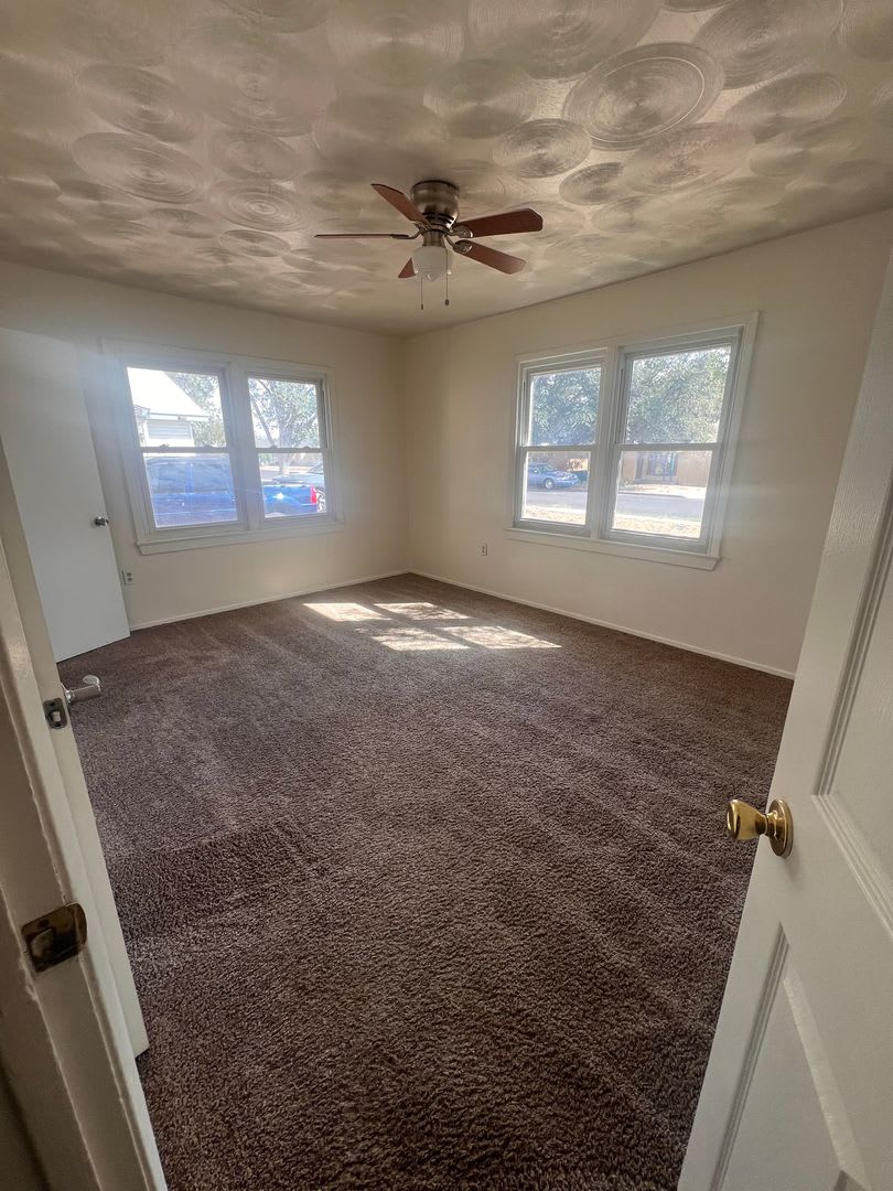 Large Family Home! – photo 5