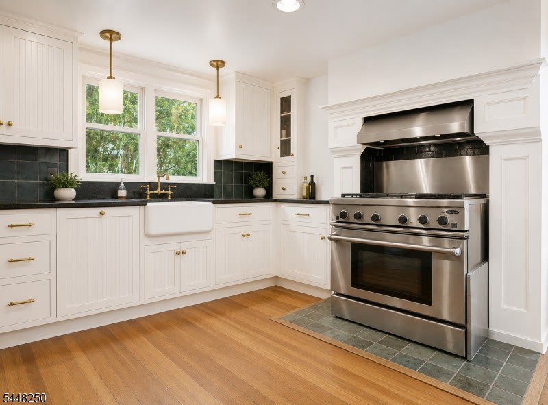 28 Franklin Pl – photo 2