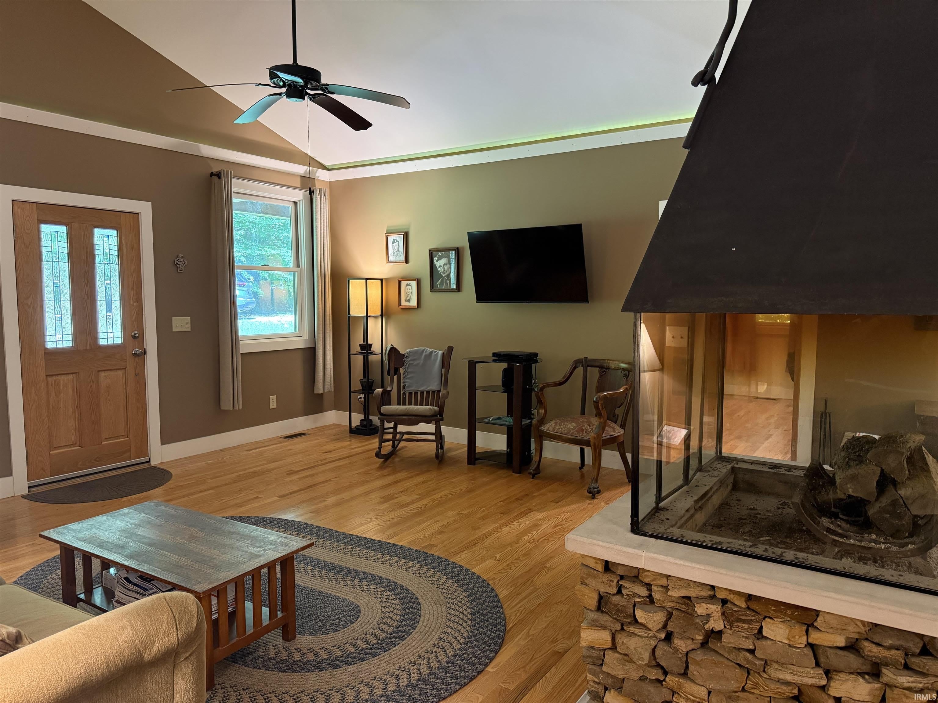 4666 N Pine Drive – photo 2
