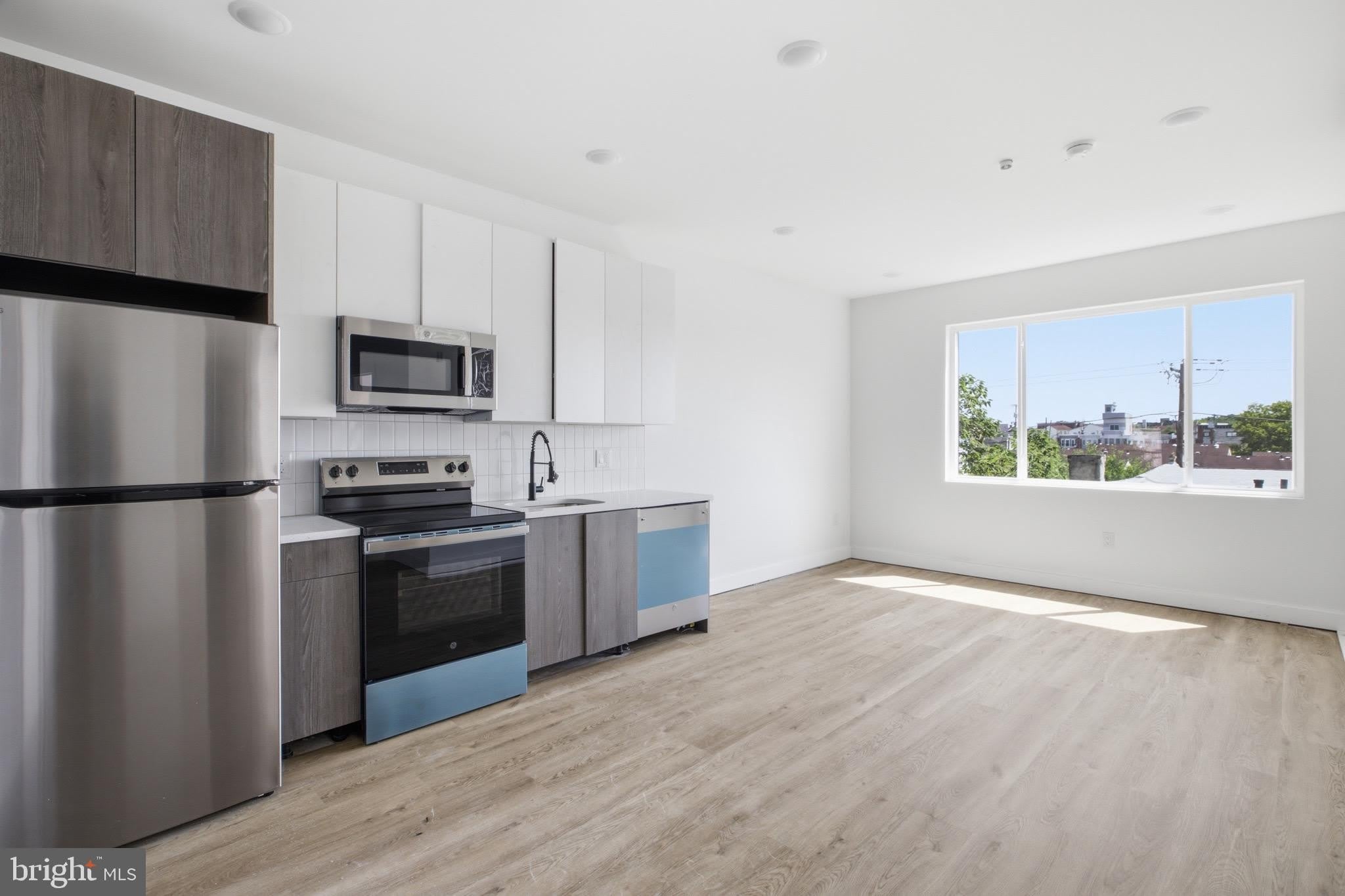 613 N BROOKLYN Street – photo 1