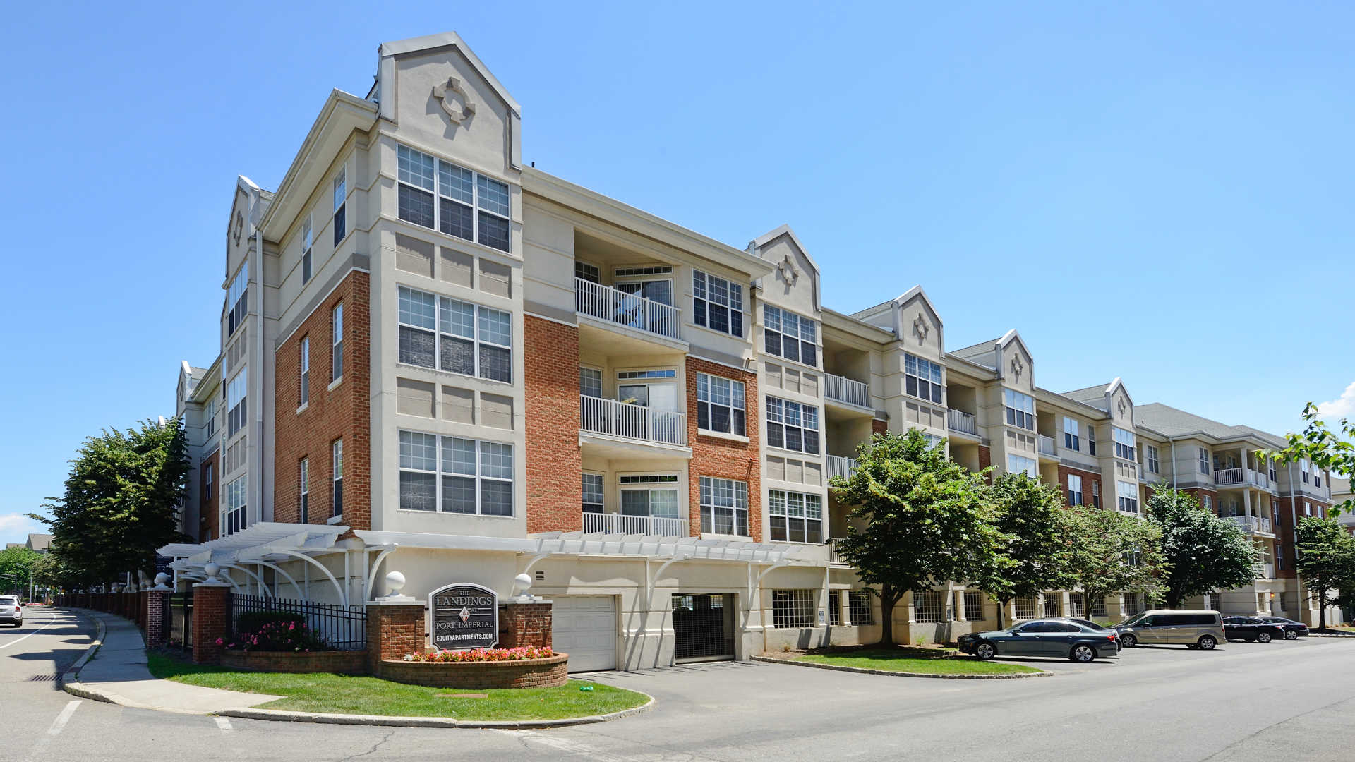 The Landings at Port Imperial – photo 1