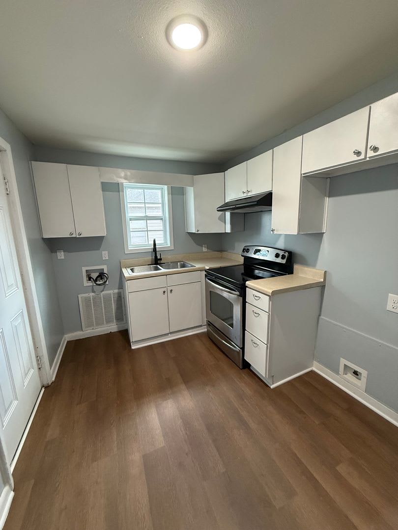 2 Bed 1 Bath Close to Downtown – photo 2