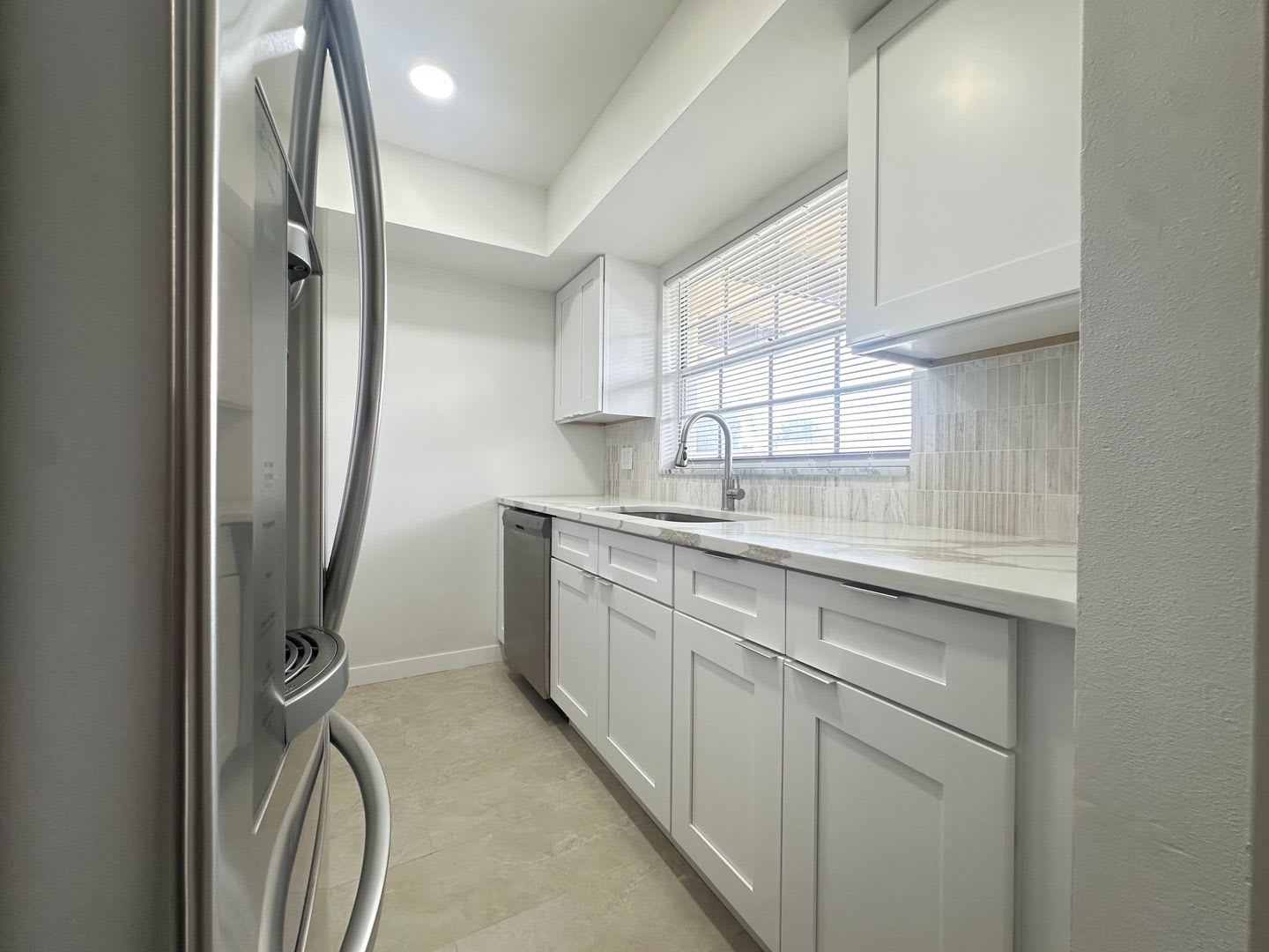 Gorgeous remodeled condo in Pennwood, off Bellaire Road 1br/1ba 55+ Community in Pennwood Manor! – photo 5