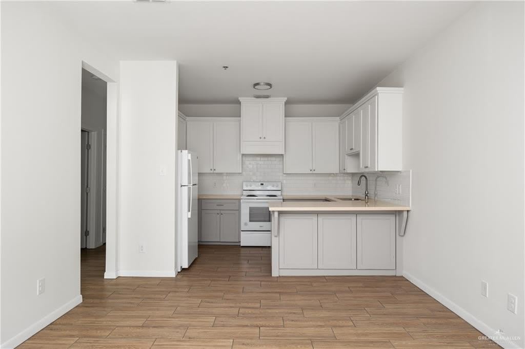 524 King Road – photo 4
