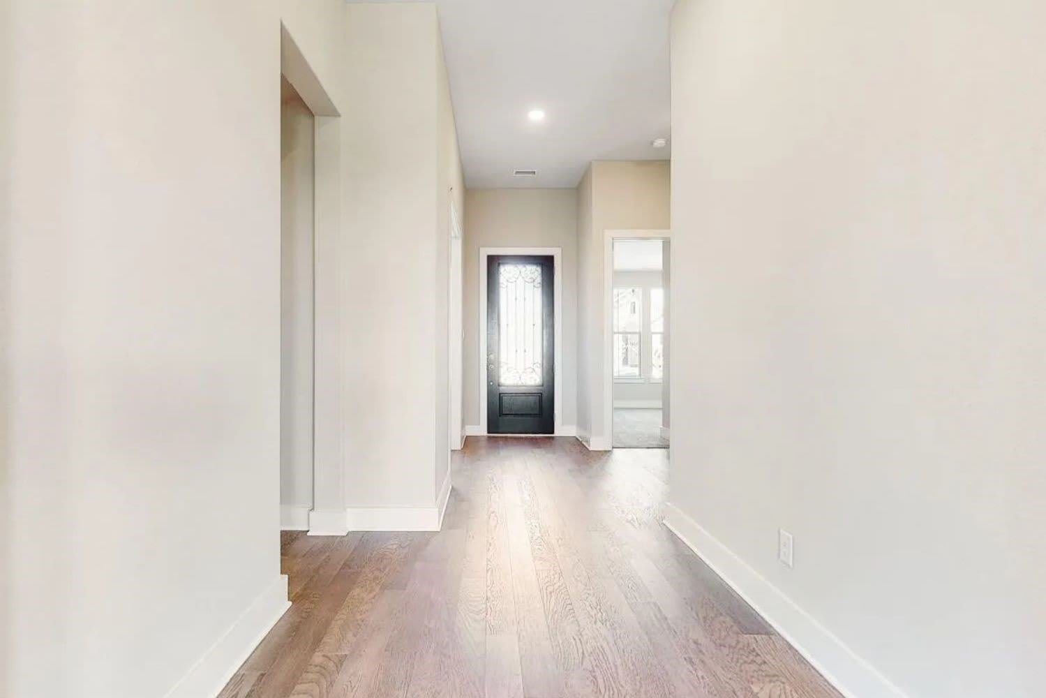 1432 Lawnview Drive – photo 4