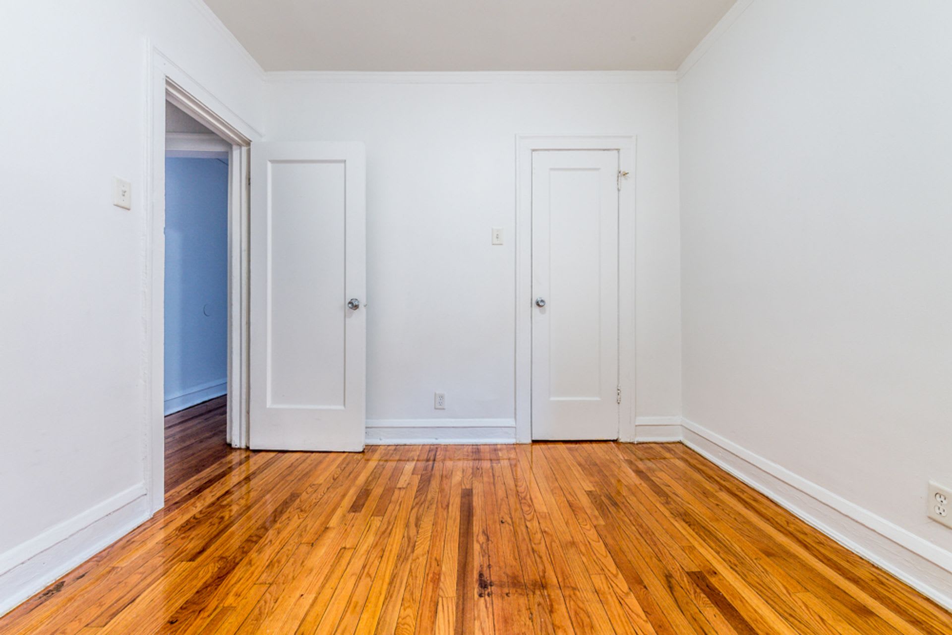 7801 S Yates South Shore Apartments – photo 5