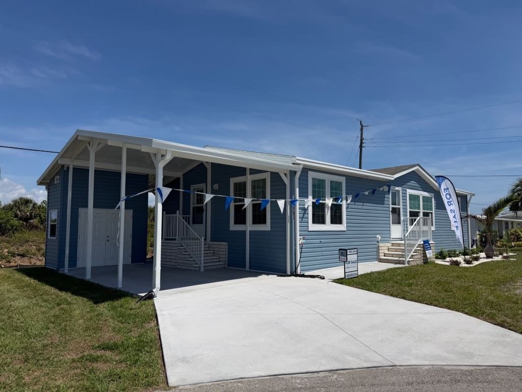 183 4th Street E – photo 2