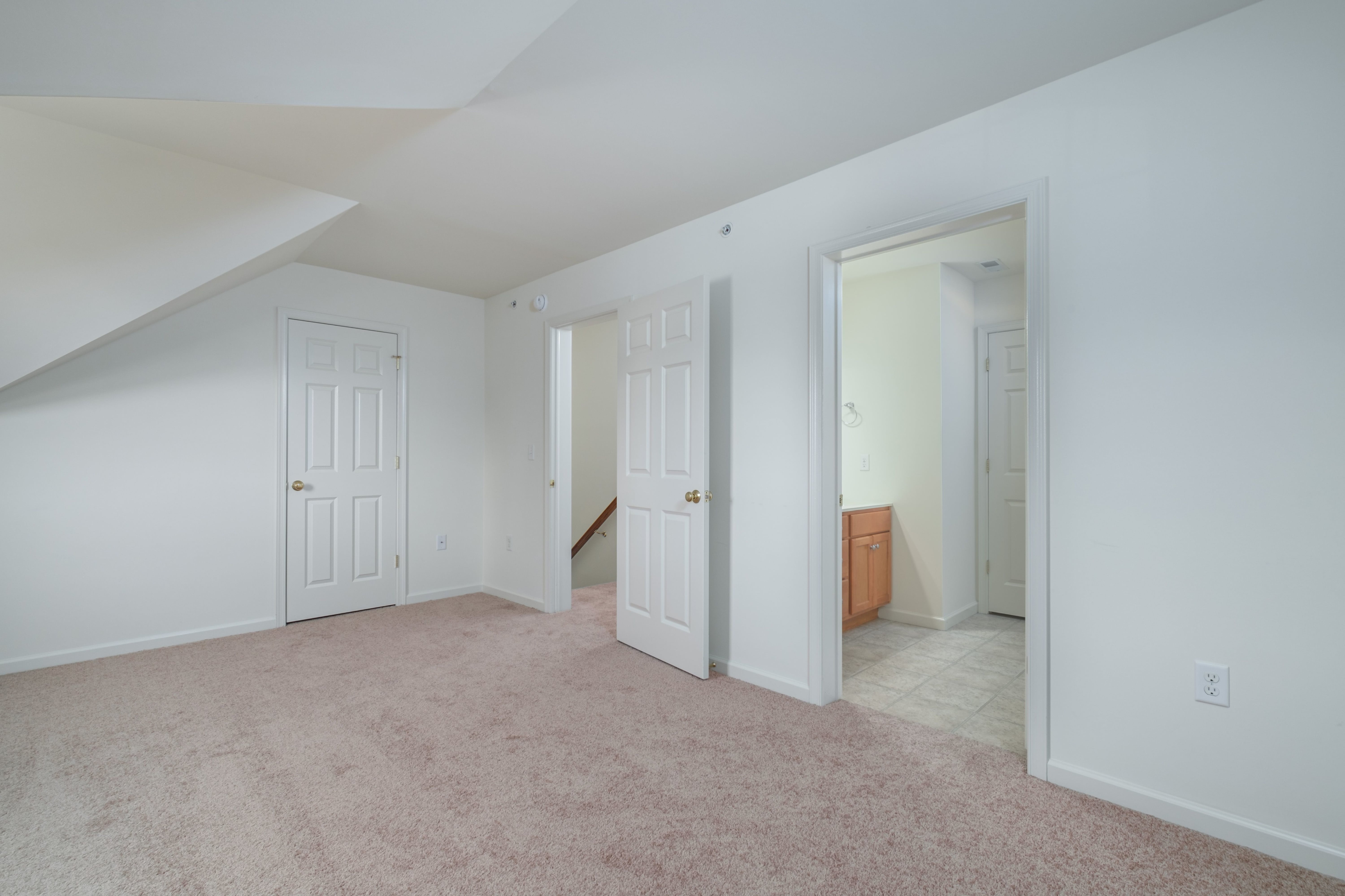 427 College Manor Ave – photo 4