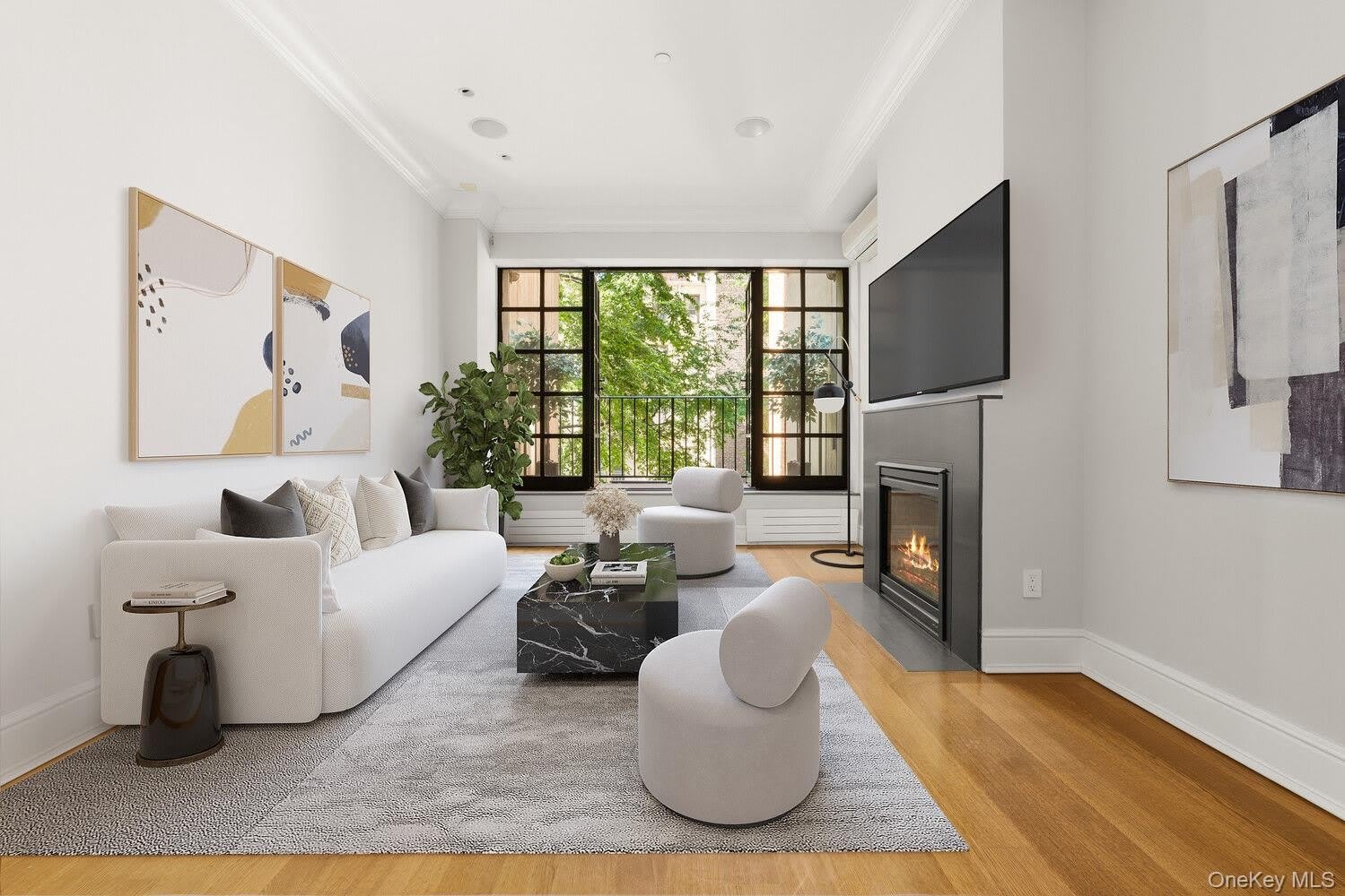 320 E 55TH Street – photo 1