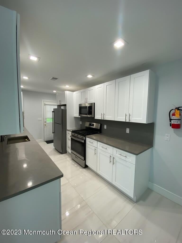 258 Norgrove Avenue – photo 5