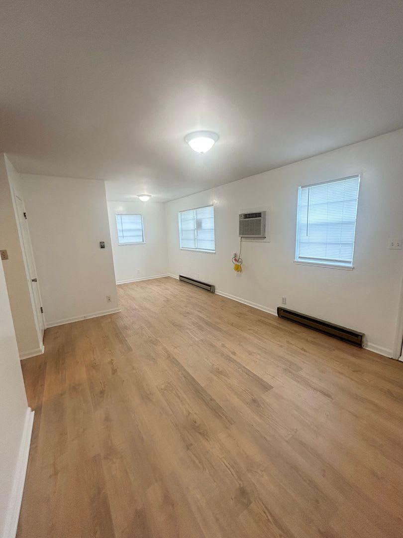 2 Bedroom Duplex Close To Downtown Durham – photo 4