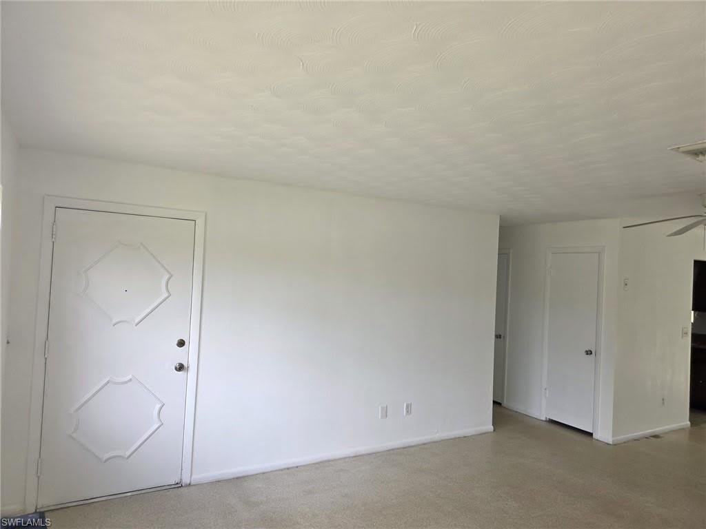 33 Broadway Cir – photo 2
