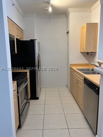 6841 SW 44th St – photo 4