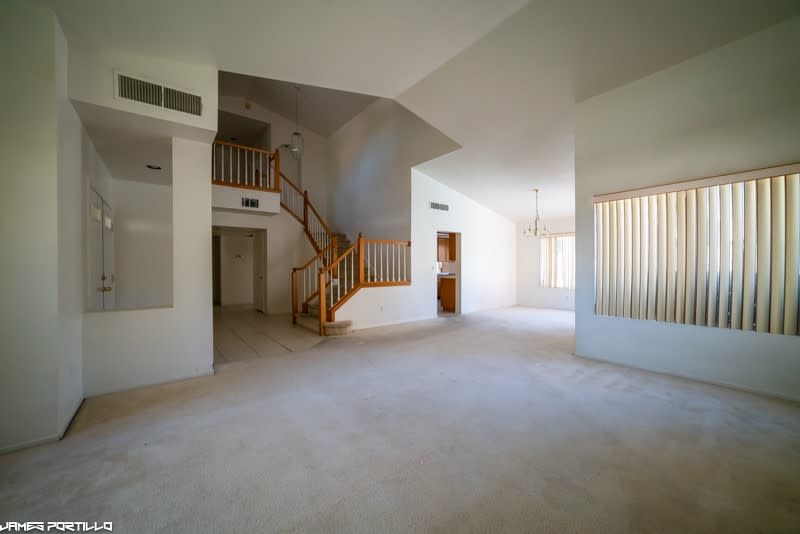 Big Pool Home/Huge Lot/3 car garage/Pets Welcome – photo 5