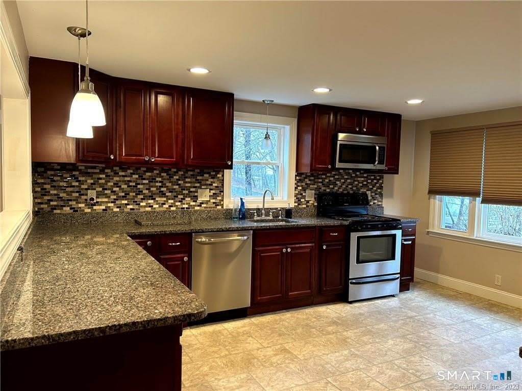 30 Fulton Drive – photo 4