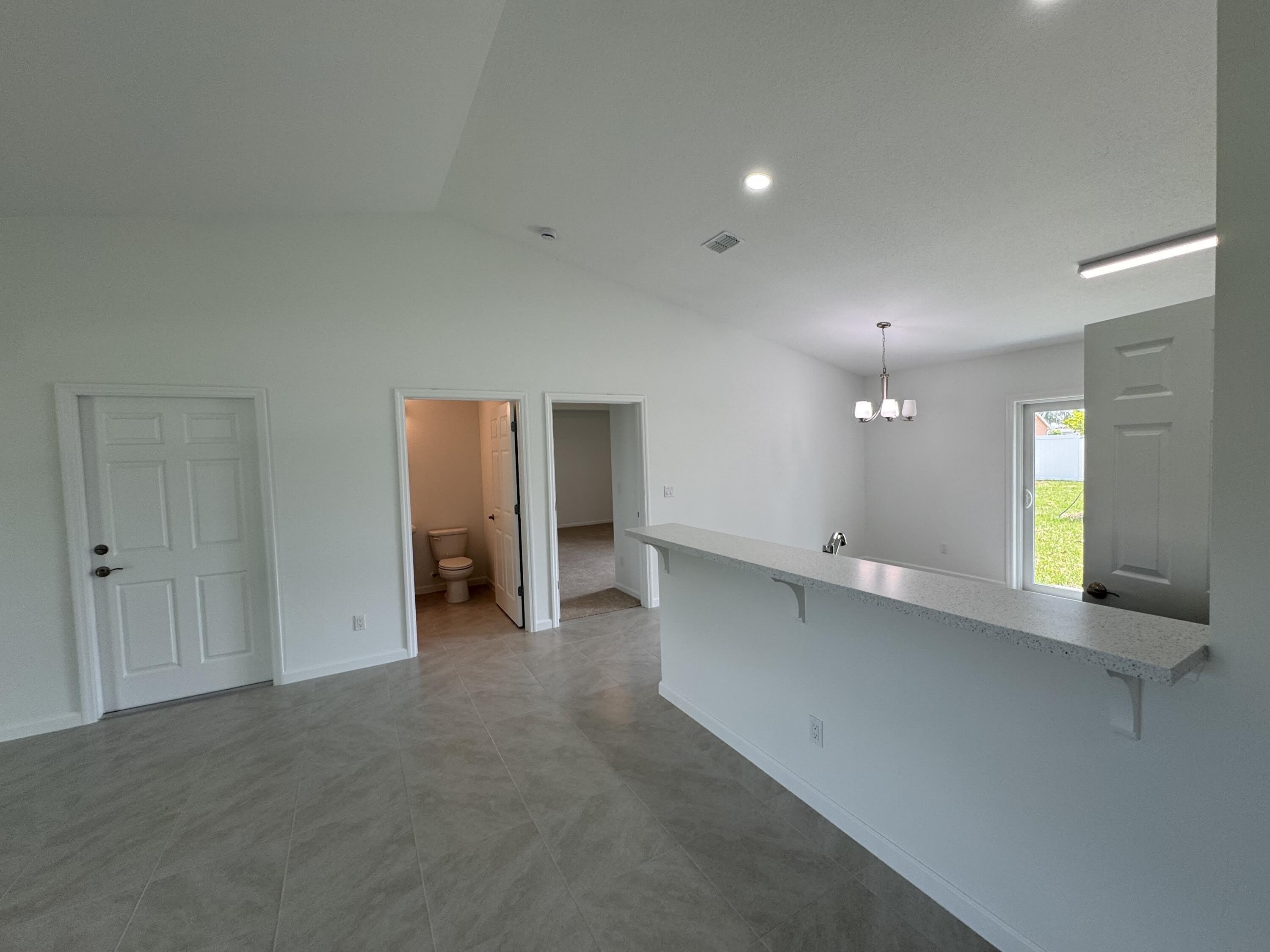 532 SW Buswell Avenue – photo 5