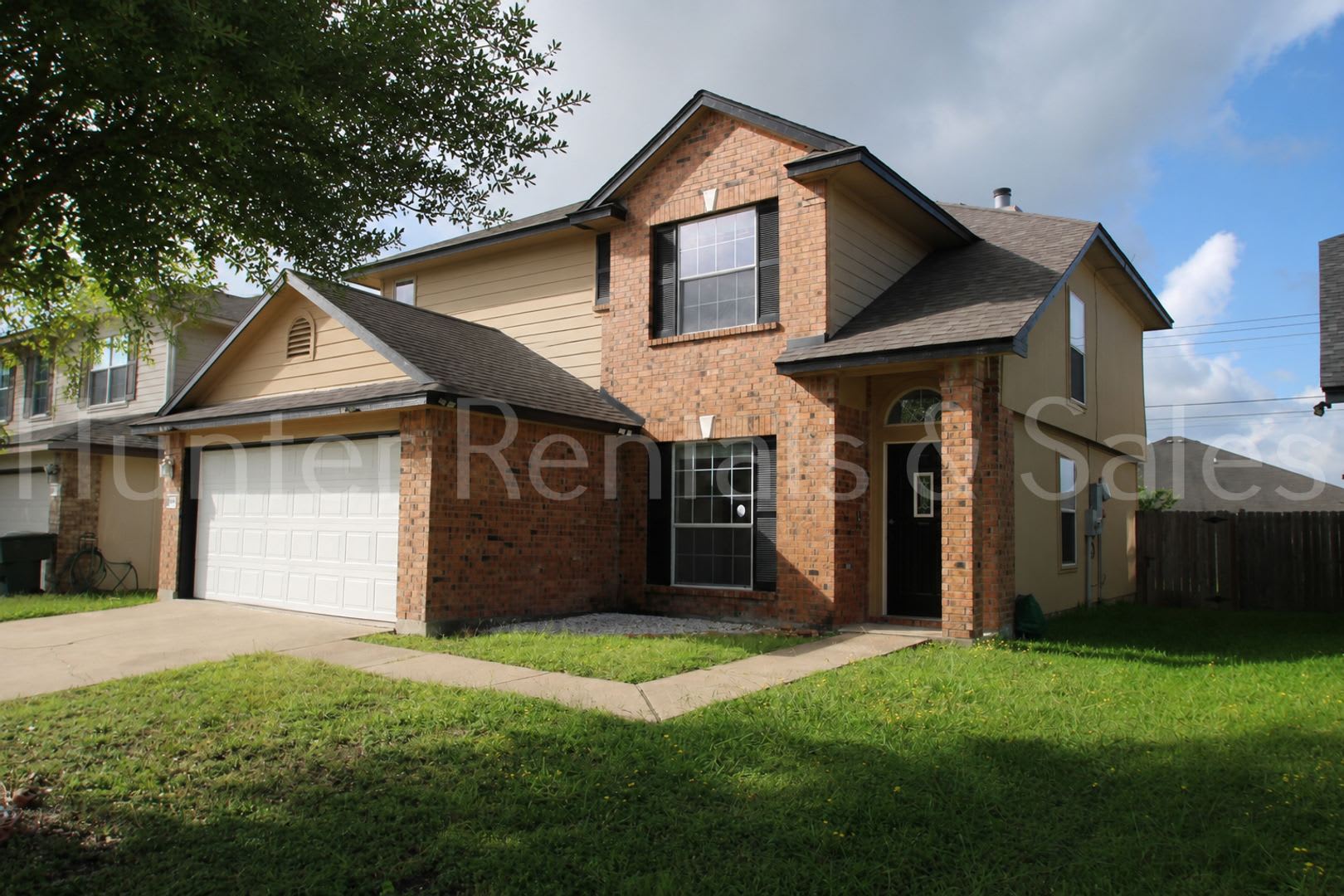 Spacious Home In The Bridgewood Community – photo 2