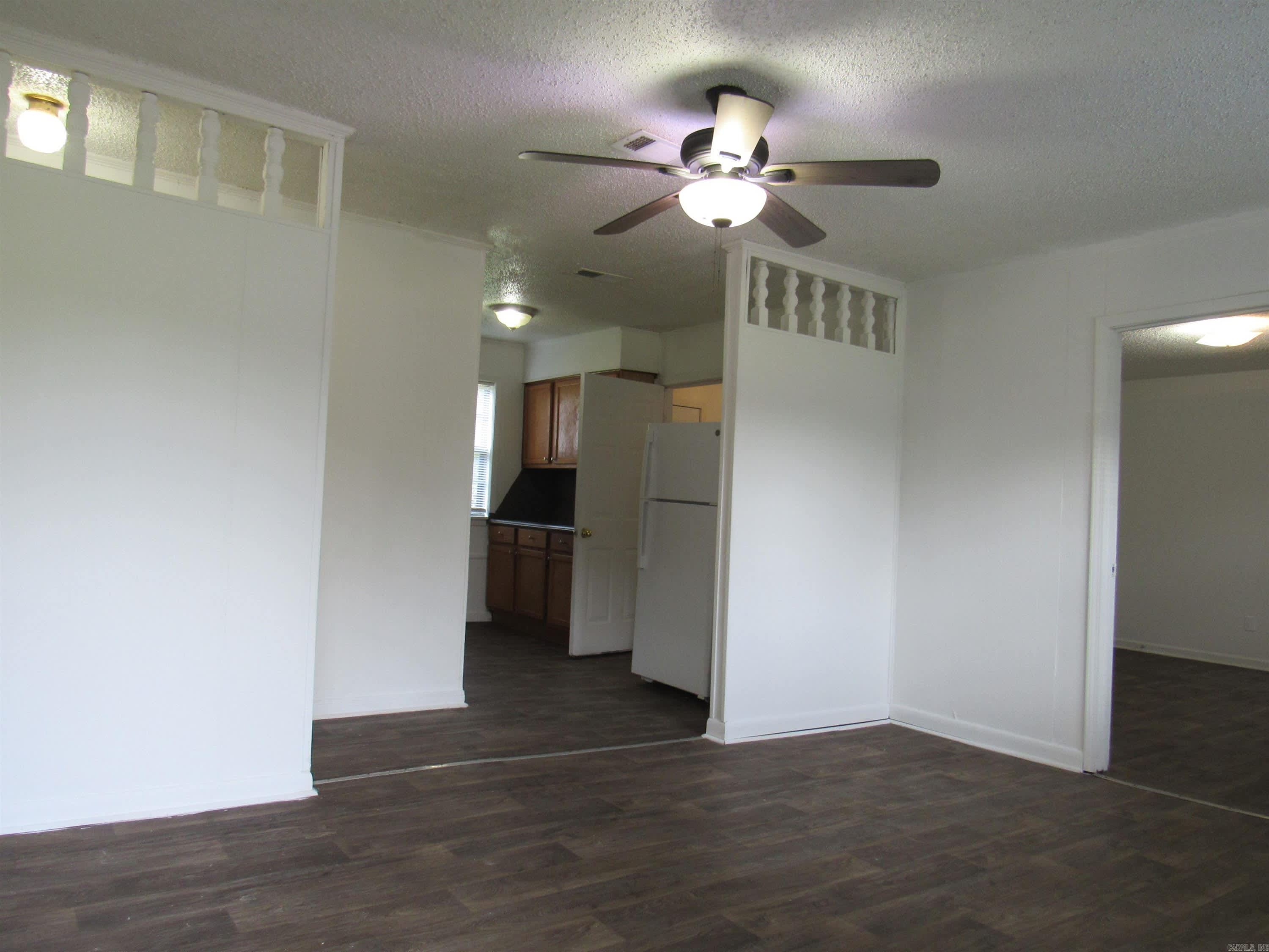 613 Hamburg Street – photo 5