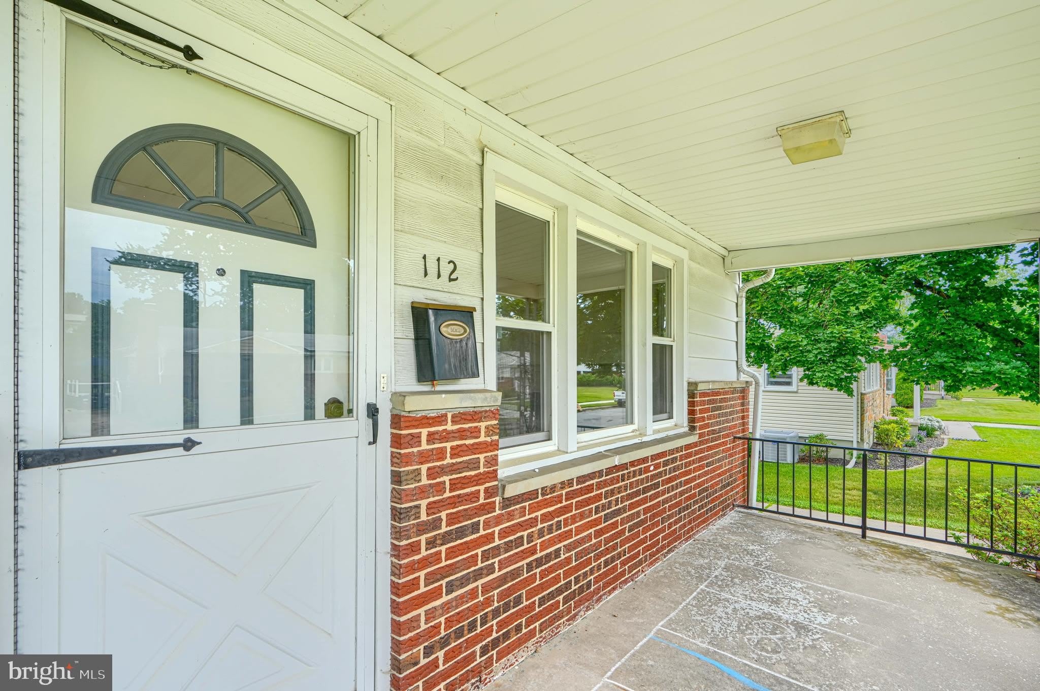 112 SPRINGSIDE Drive – photo 2