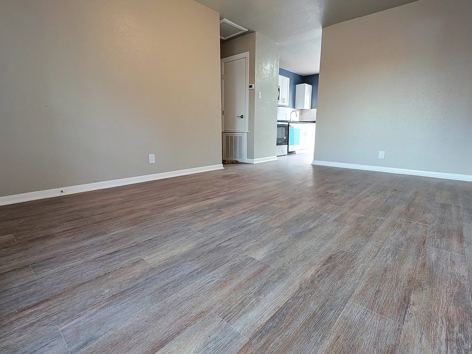 5802 Magnes Ln – photo 3