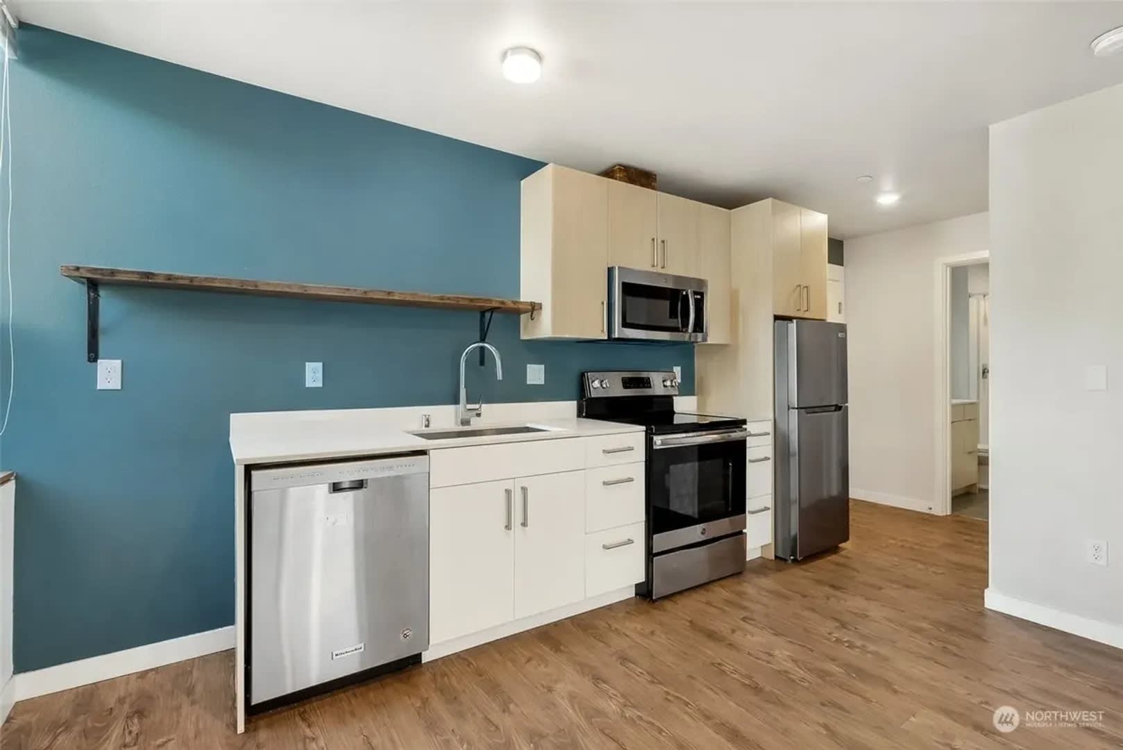 Junior Apartments – photo 2