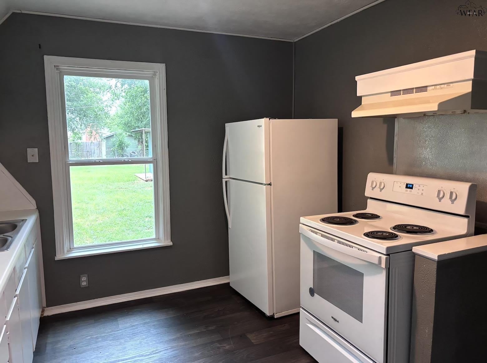 2405 INGLEWOOD DRIVE – photo 5