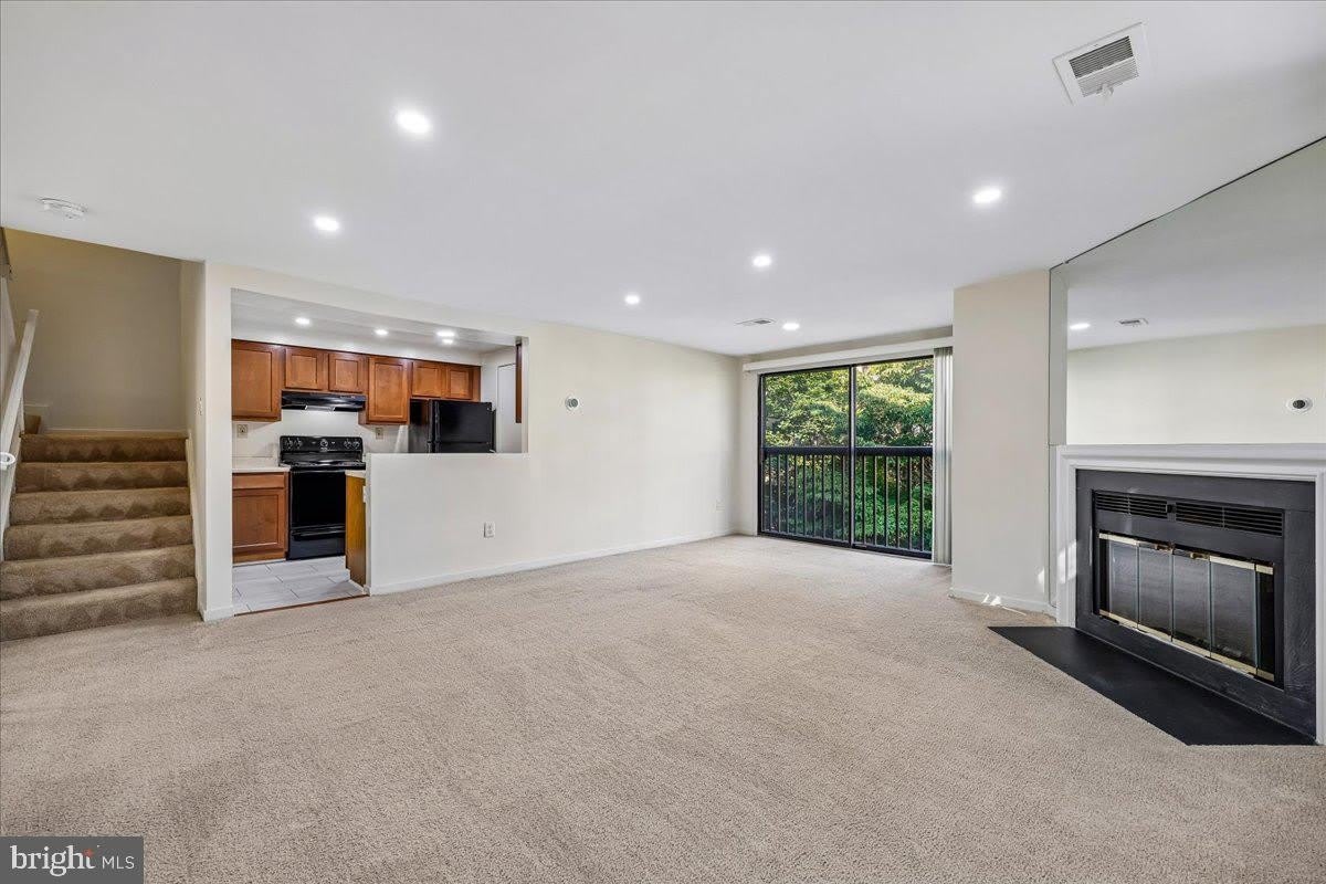 9793 HELLINGLY Place – photo 5