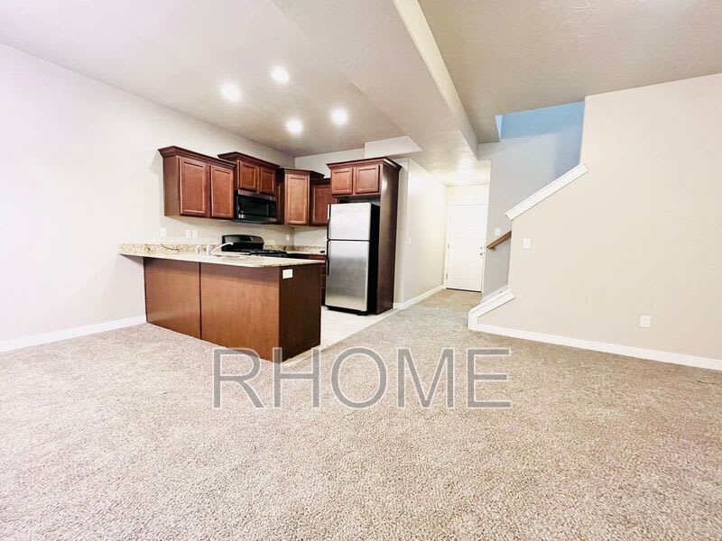 3719 W. Lilac Heights Drive – photo 2