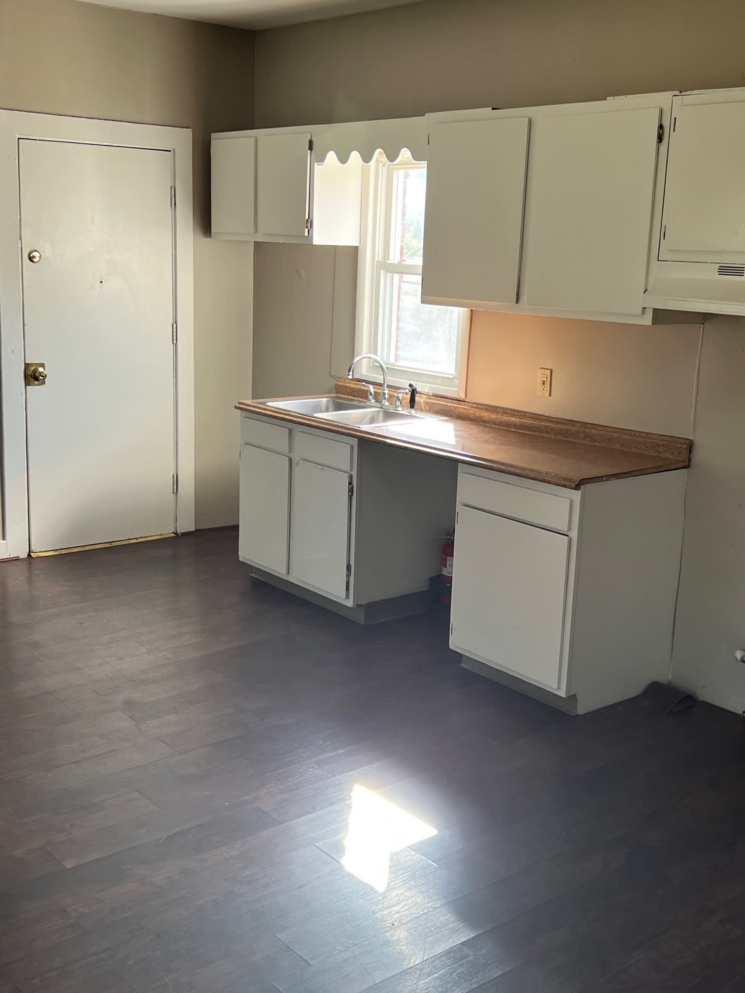 481 12th Street – photo 3