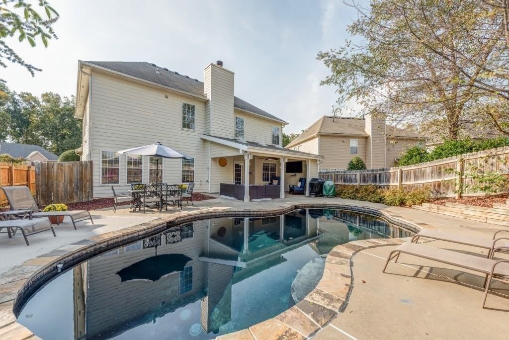 2020 Chelton Way SE – photo 2