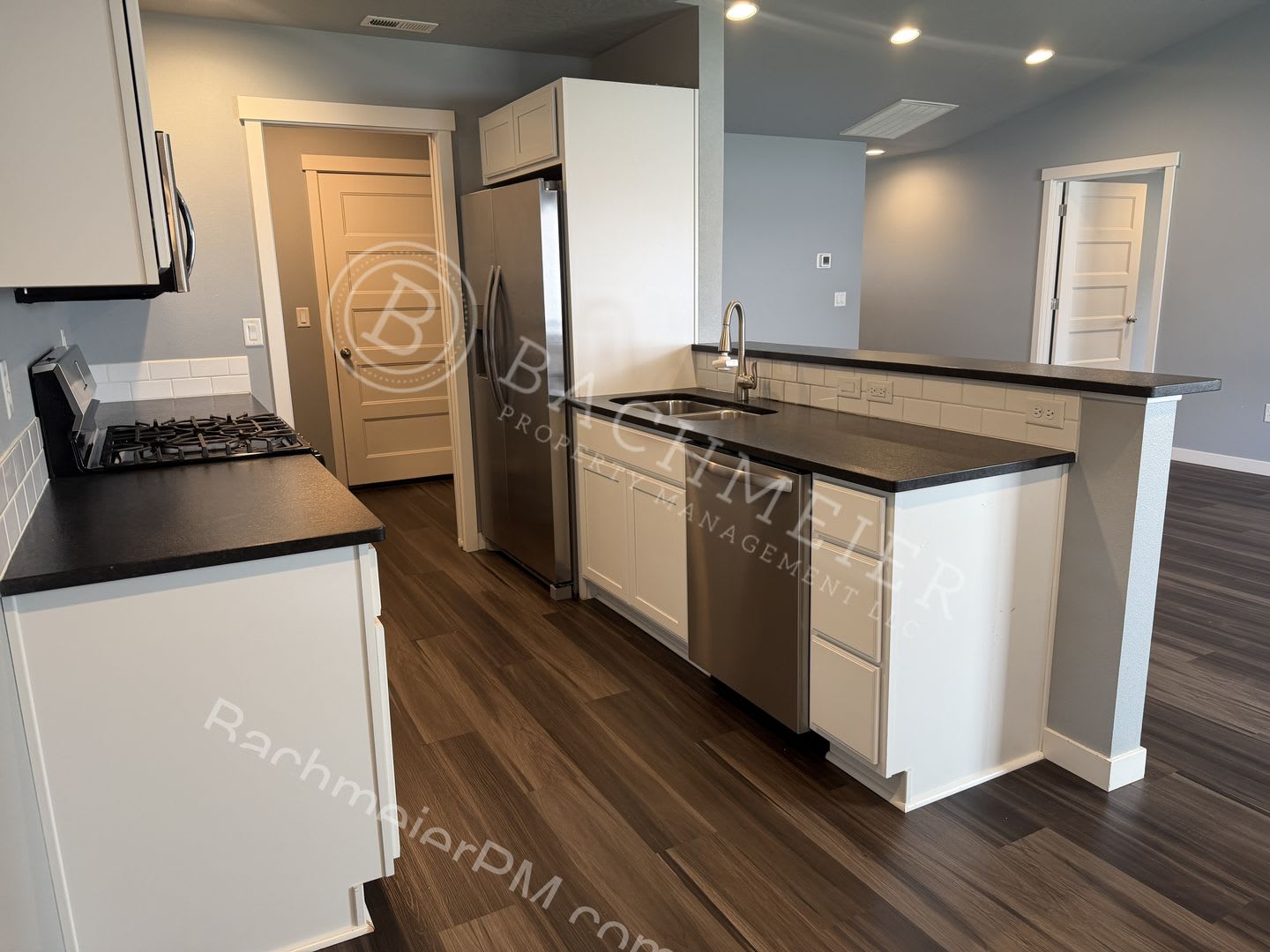 Beautiful Newer 3-Bedroom, 2-Bathroom Single-Family – photo 5